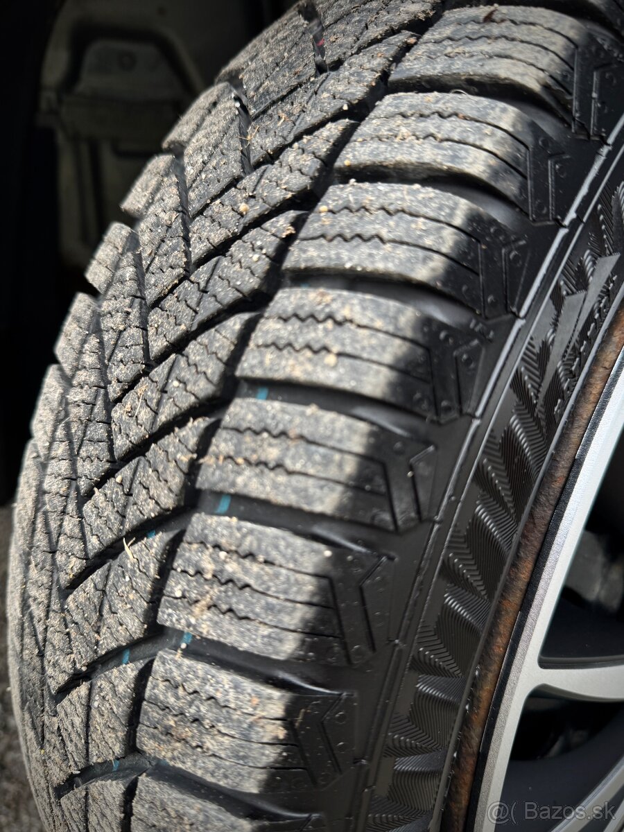 CITROËN C1 1.0i Plus - 11