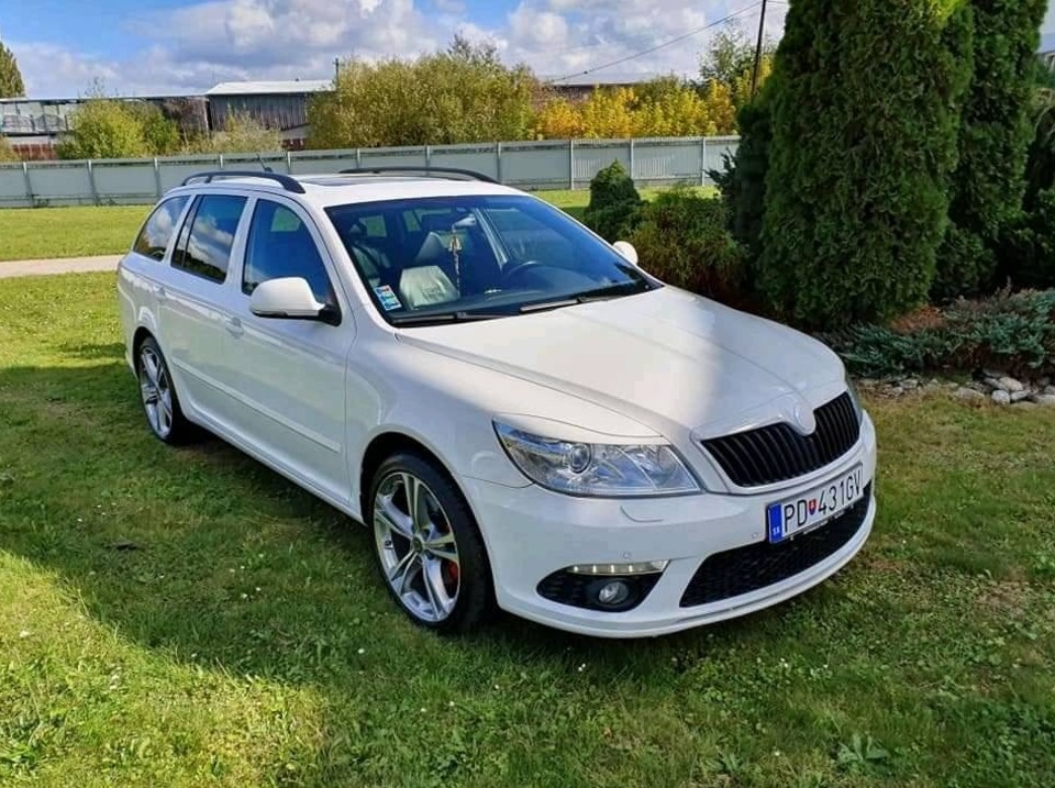 MRACITKA SKODA OCTAVIA 2 Facelift - 11