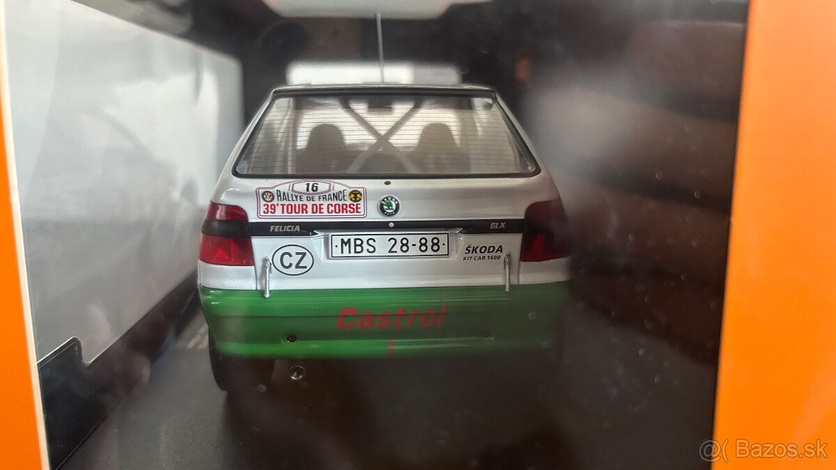 ŠKODA 130L/130LR/Felicia 1:18 IXO - 11