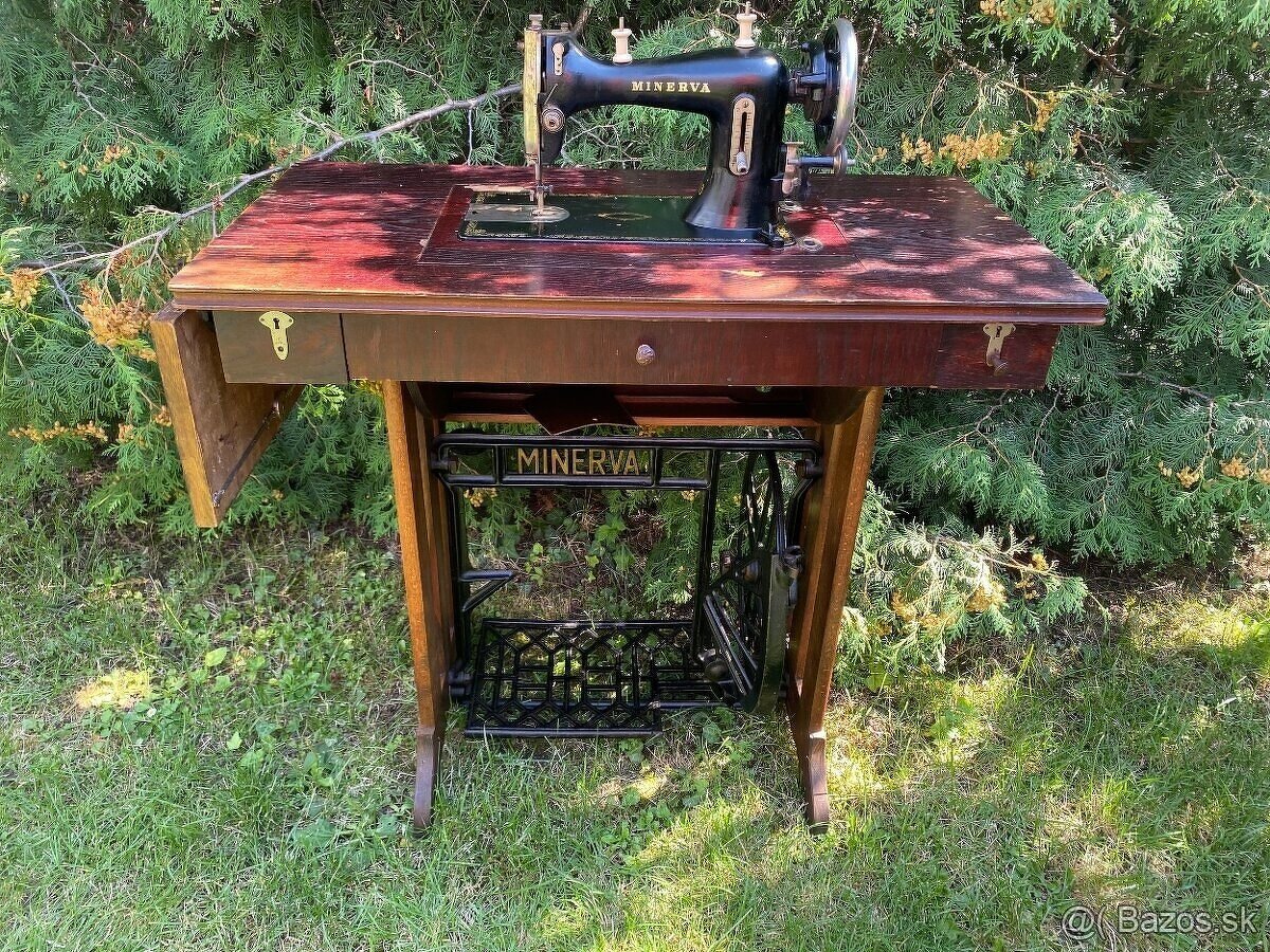 Šijací stroj MINERVA - 11