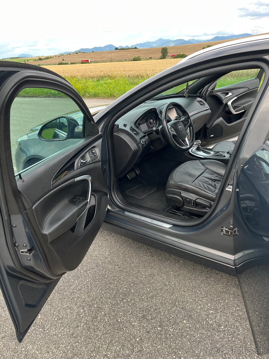 Opel Insignia 2.0 CDTI - 11