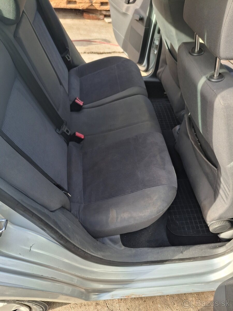 Volkswagen Polo 1.2 benzín - 11