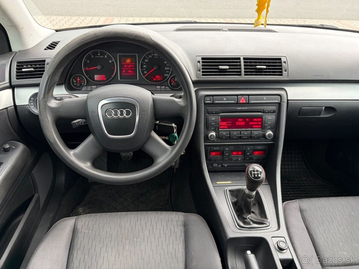 Audi A4 1.6i 75kw klima - 11
