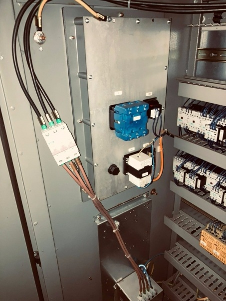 Použité obráběcí centrum DECKEL MAHO DMU 60T/E, r. v. 2005 - 11