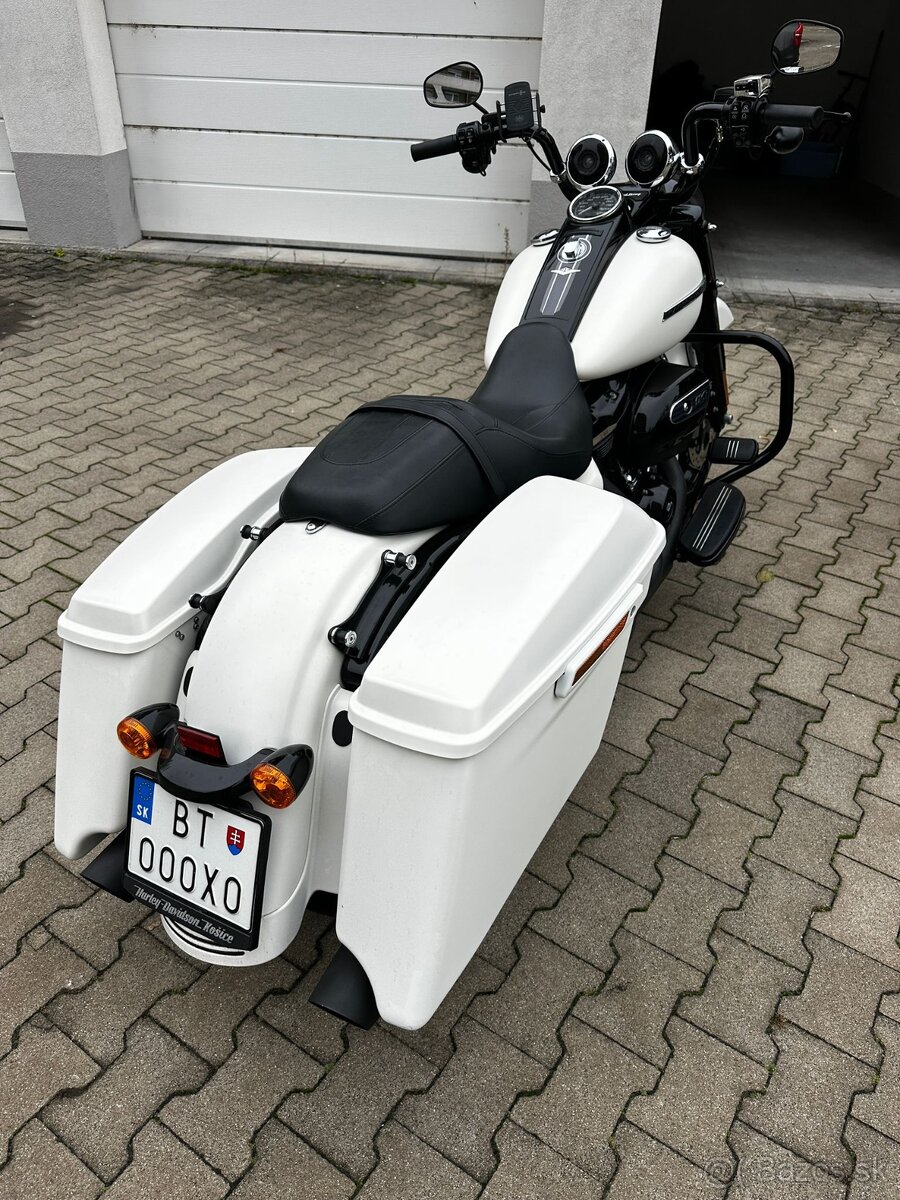 Harley-Davidson Road king special 4400km - 11