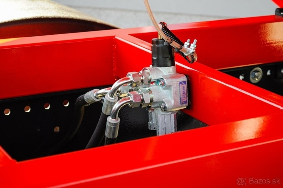 MERCEDES AXOR 1824 TROJSTRANNÝ S3 SKLÁPAČ / VYKLÁPAČ EURO-4 - 11