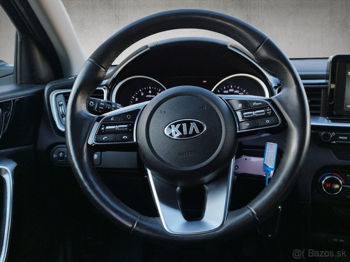 Kia CEED SW 1,4 T-GDi GOLD - 11