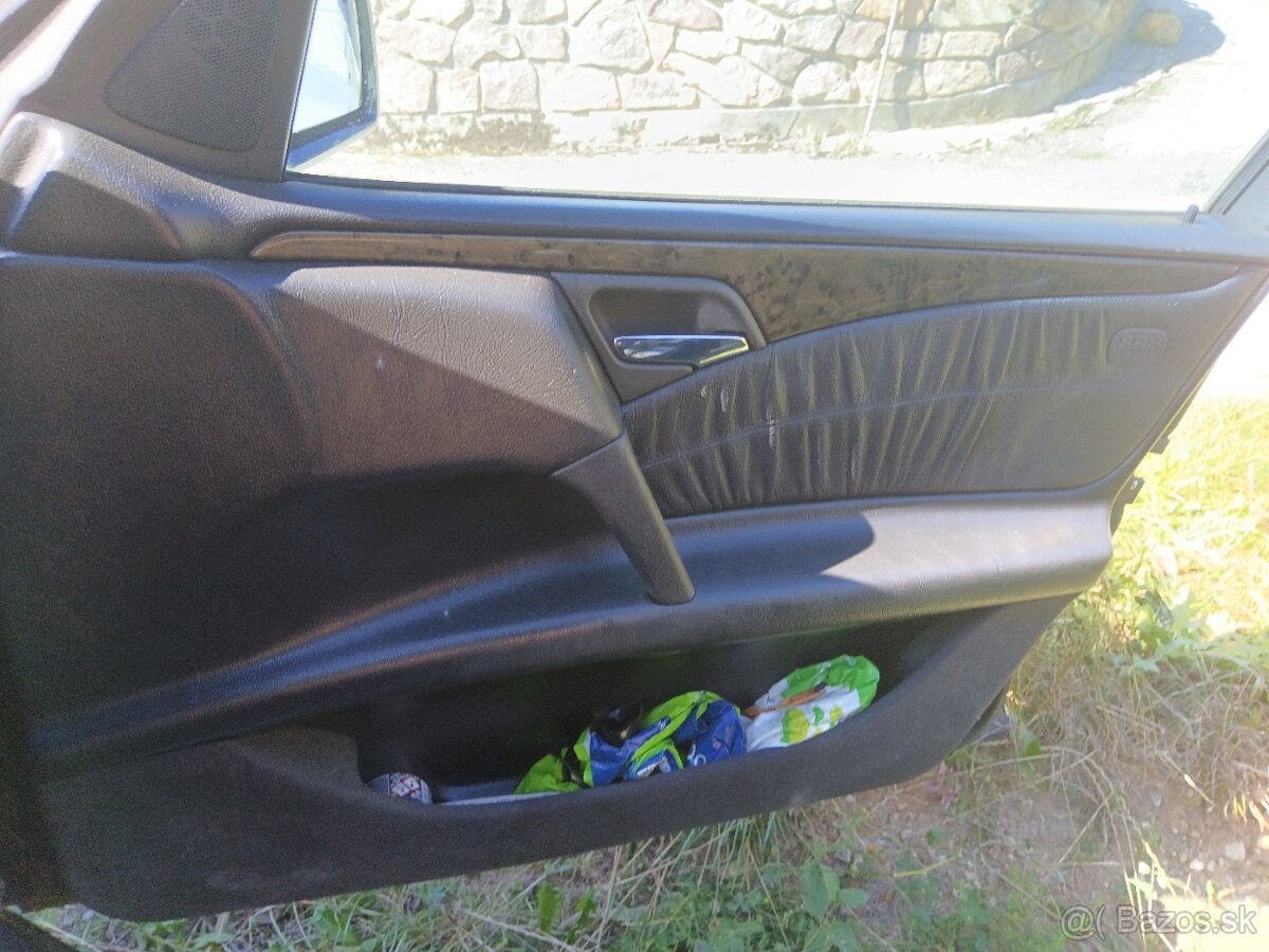 Rozpredam mercedes w210 e300 - 11