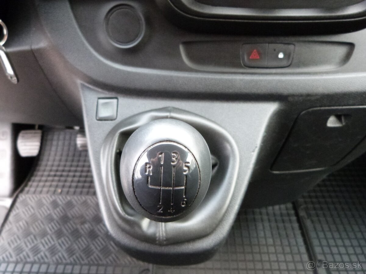 Renault Trafic Minibus BUS L1, 1,6TDCi 88kW M6, miest na sed - 11