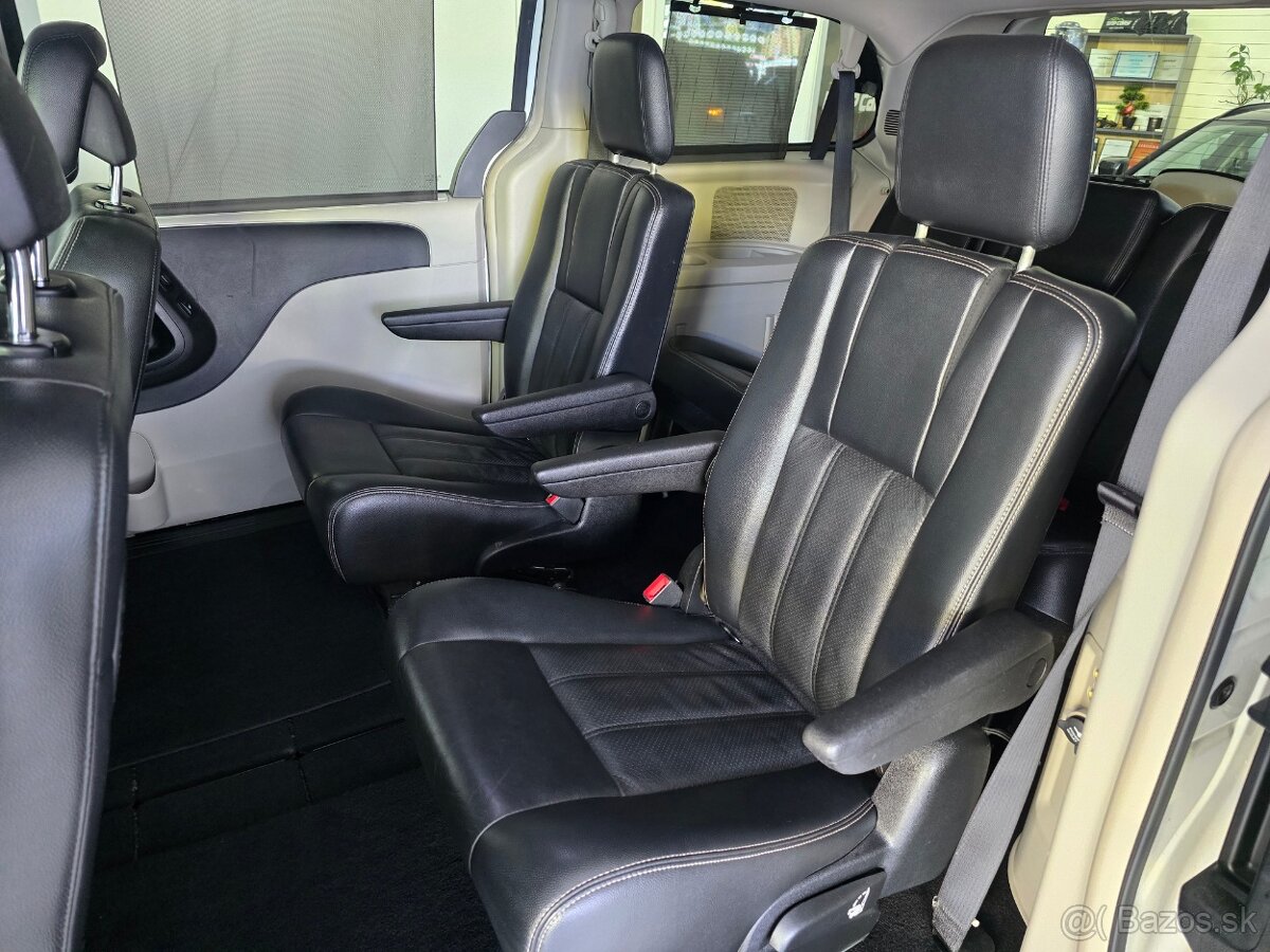 Lancia Voyager 2.8 CRD Gold - 11