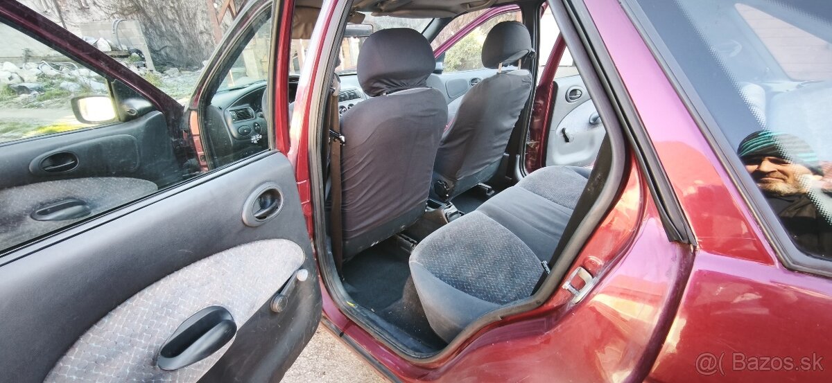 Ford Escort 1.4 CL 55kW75HP M5 - 11