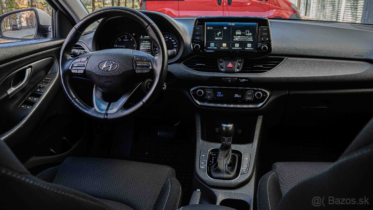 Hyundai i30 CW 1.6 CRDi Classic DTC / ODPOČET DPH - 11