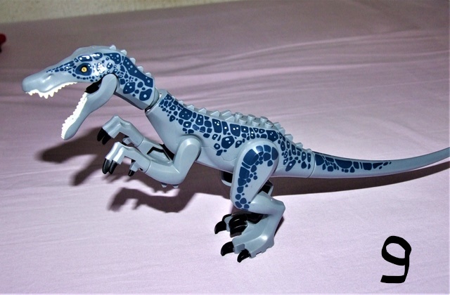 Jursky svet-DINOSAURY 28 cm - 11