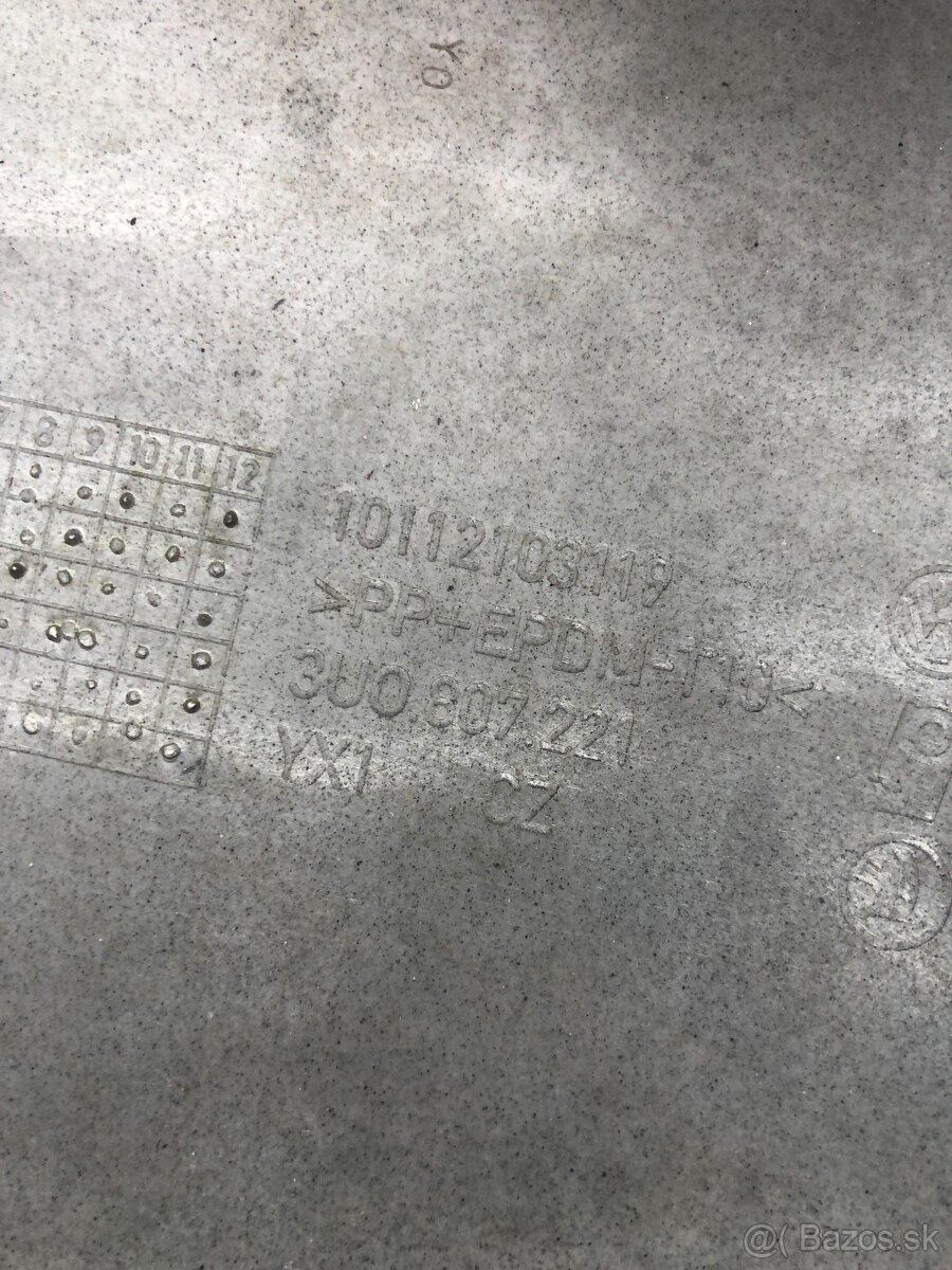 orig predni naraznik skoda superb 1 I cerny - 11