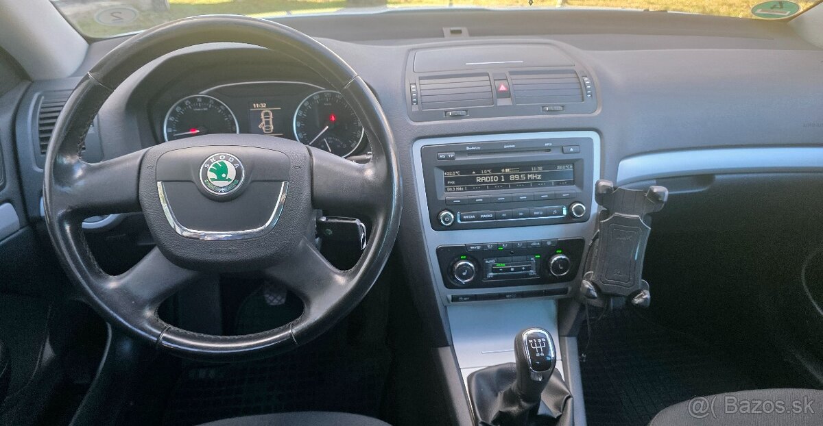 Skoda Octavia 1.6 TDi Combi - 11