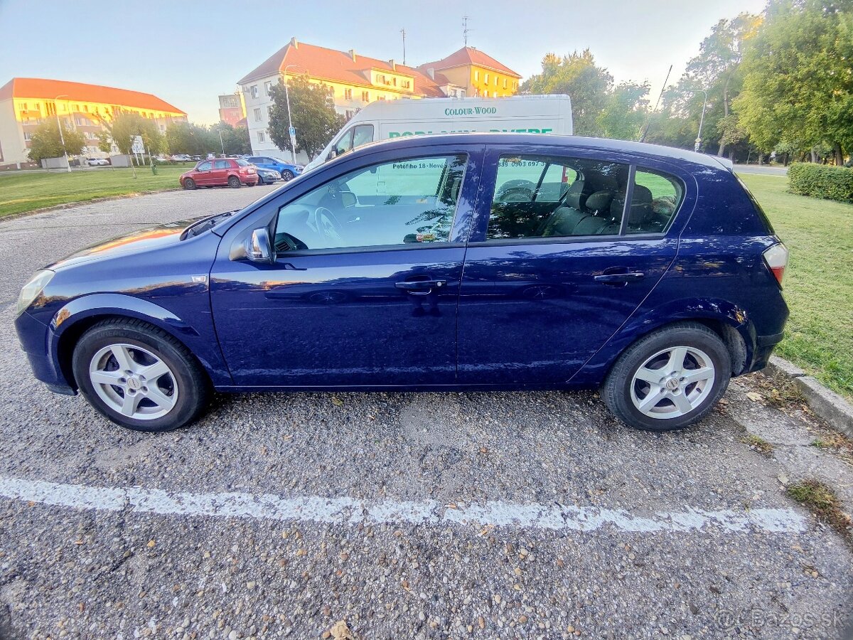Opel Astra H - 11