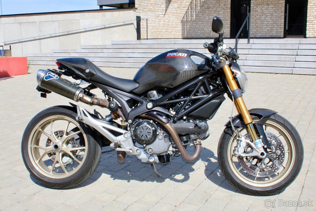 Ducati Monster 1100S - 11