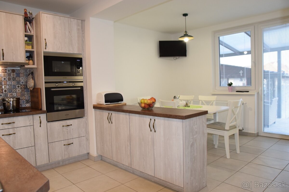 Kompletne zariadený dom s dvomi bytmi u nás v Zóhri - 11