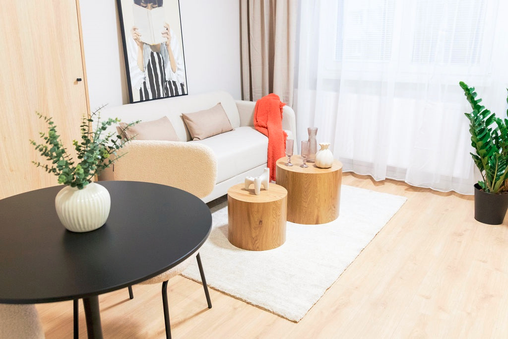 Iba u nás Na prenájom 2i nový dizajnový byt , loggia, voľný - 11