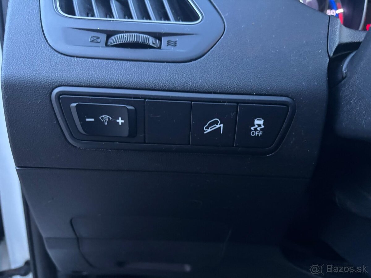 Hyundai ix35 1.7CRDi Premium -2015 - 11