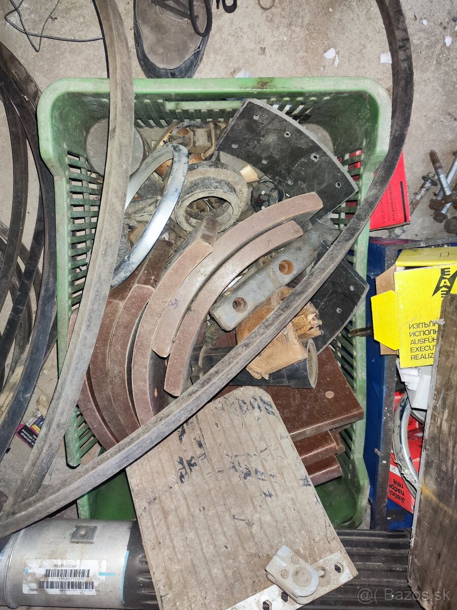 Náhradné diely - 11