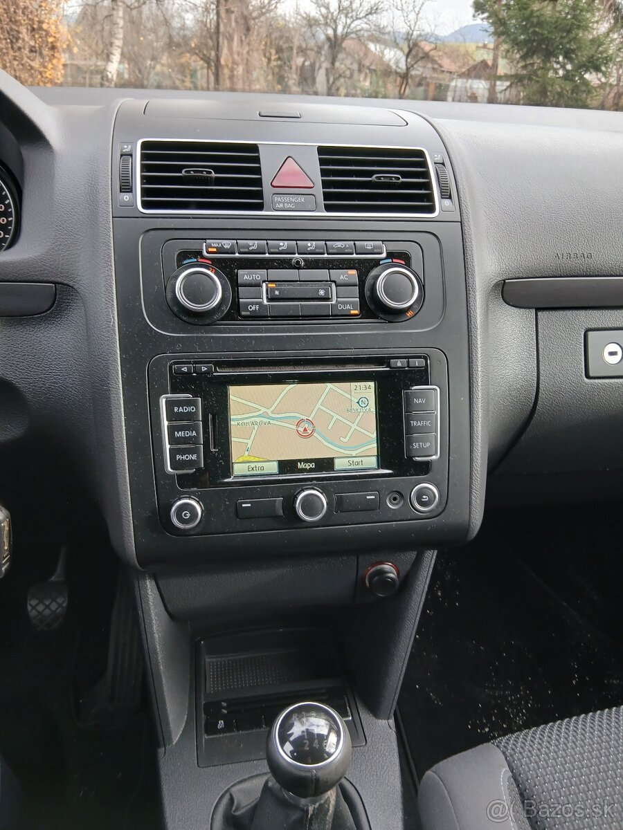 Volkswagen touran - 11