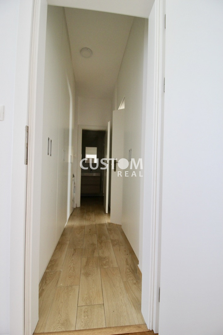 Štýlový veľký 3 - izbový byt po kompletnej rekonštrukcii v c - 11