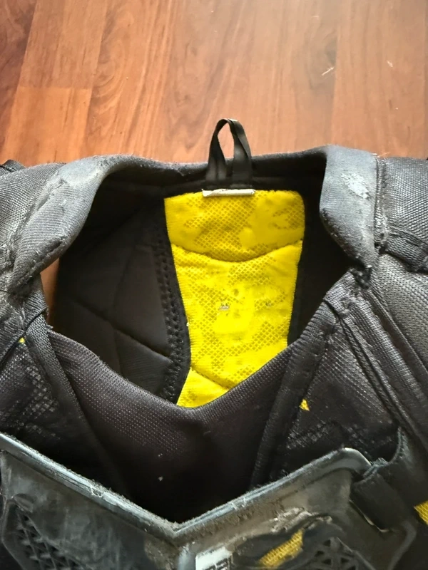 Hokejová vesta Bauer Supreme 3S JR M /M - 11