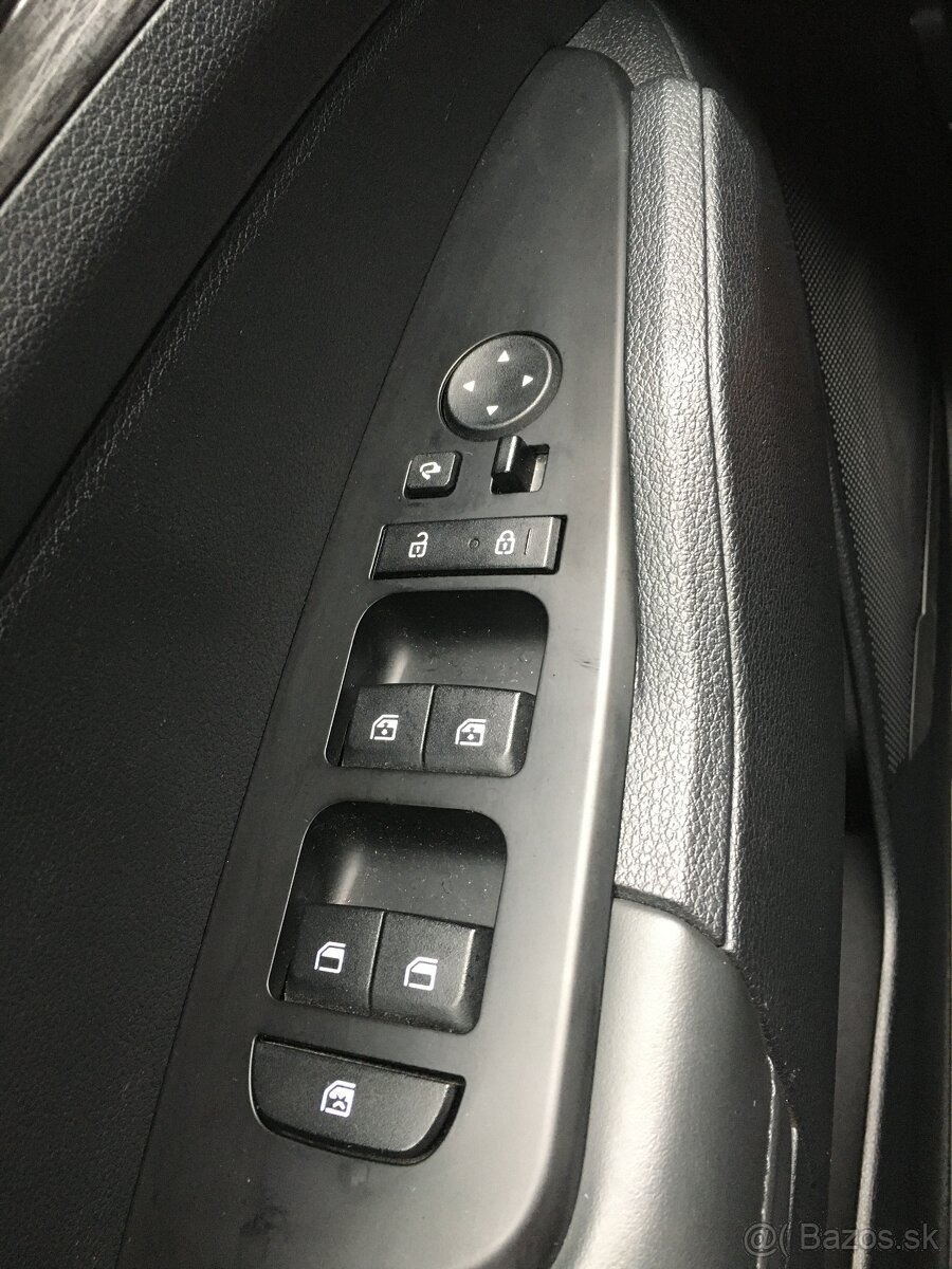 Kia Sportage 1.6 CRDI MHEV Gold M6 - 11