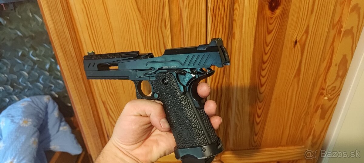 AK-47,AK 74U, hi-capa, výstroj - 11