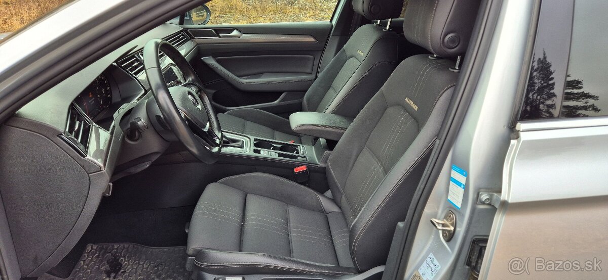 Volkswagen Passat B8 Alltrack 4Motion|DSG|Full LED|TAŽNÉ - 11