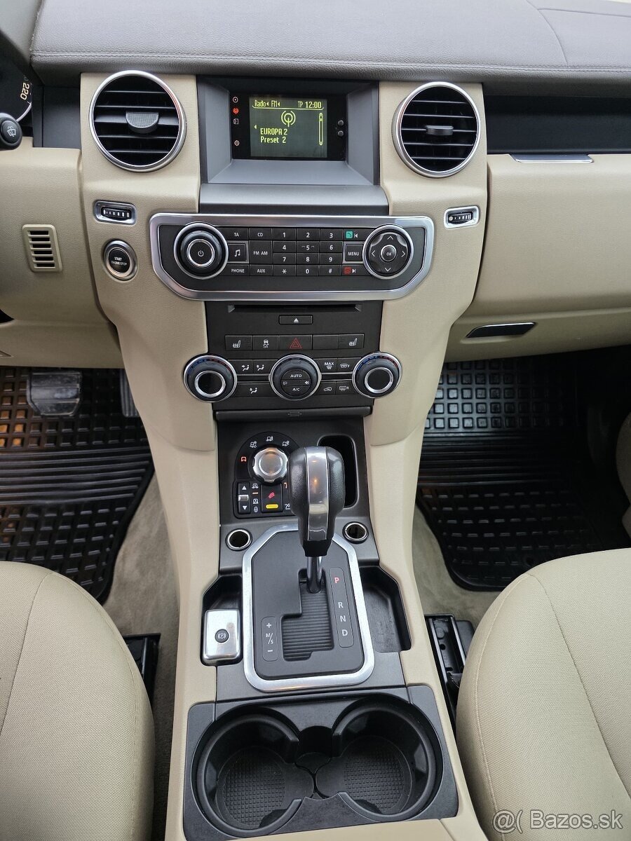 Land Rover Discovery 4 3.0 TDV6 NEPOJAZDNÝ - 11