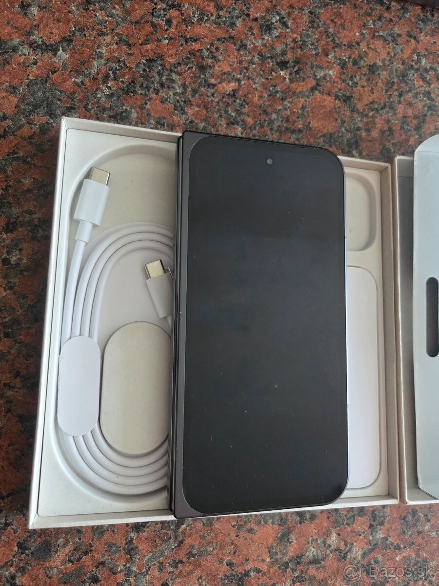 Google pixel 9 Pro Fold 16/512gb black - 11