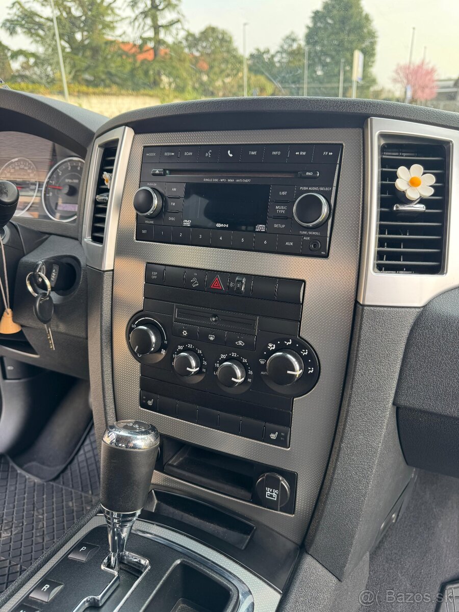 JEEP GRAND CHEROKEE 3.0 CRD LAREDO - 11