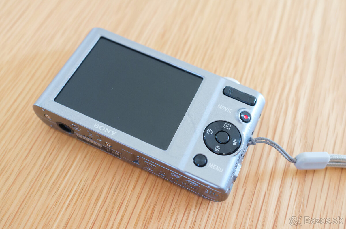 Sony Cyber-shot DSC-W810 šedý - 11