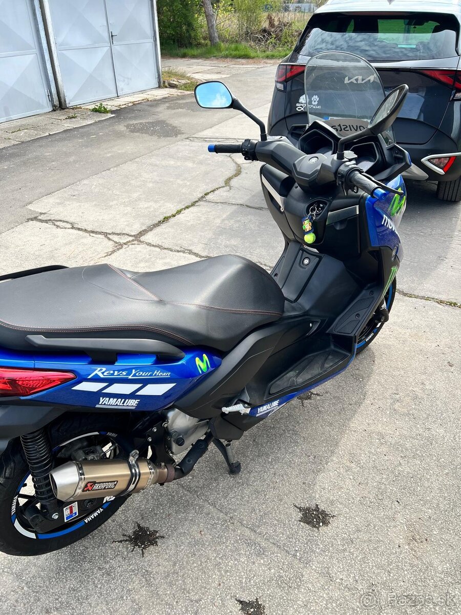 YAMAHA X MAX 125 VR46 LIMITKA - 11