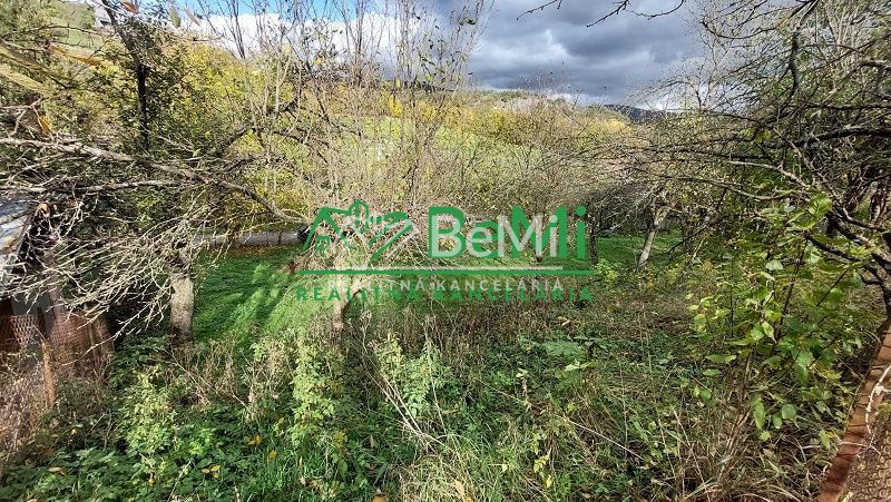 Exkluzívne na predaj stavebný pozemok v obci Lúka - 11