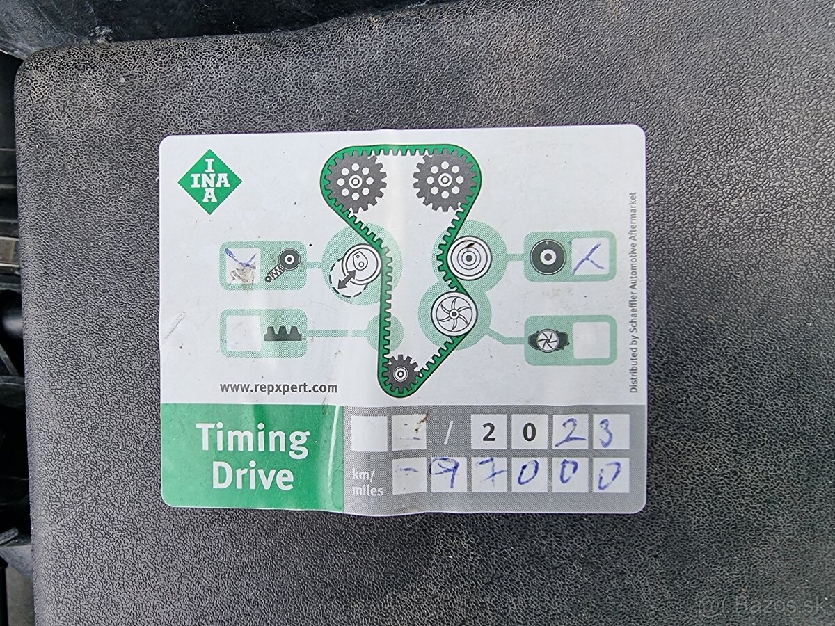 Ford C-Max 1.0 EcoBoost 125k Titanium za 7.990 € - 11