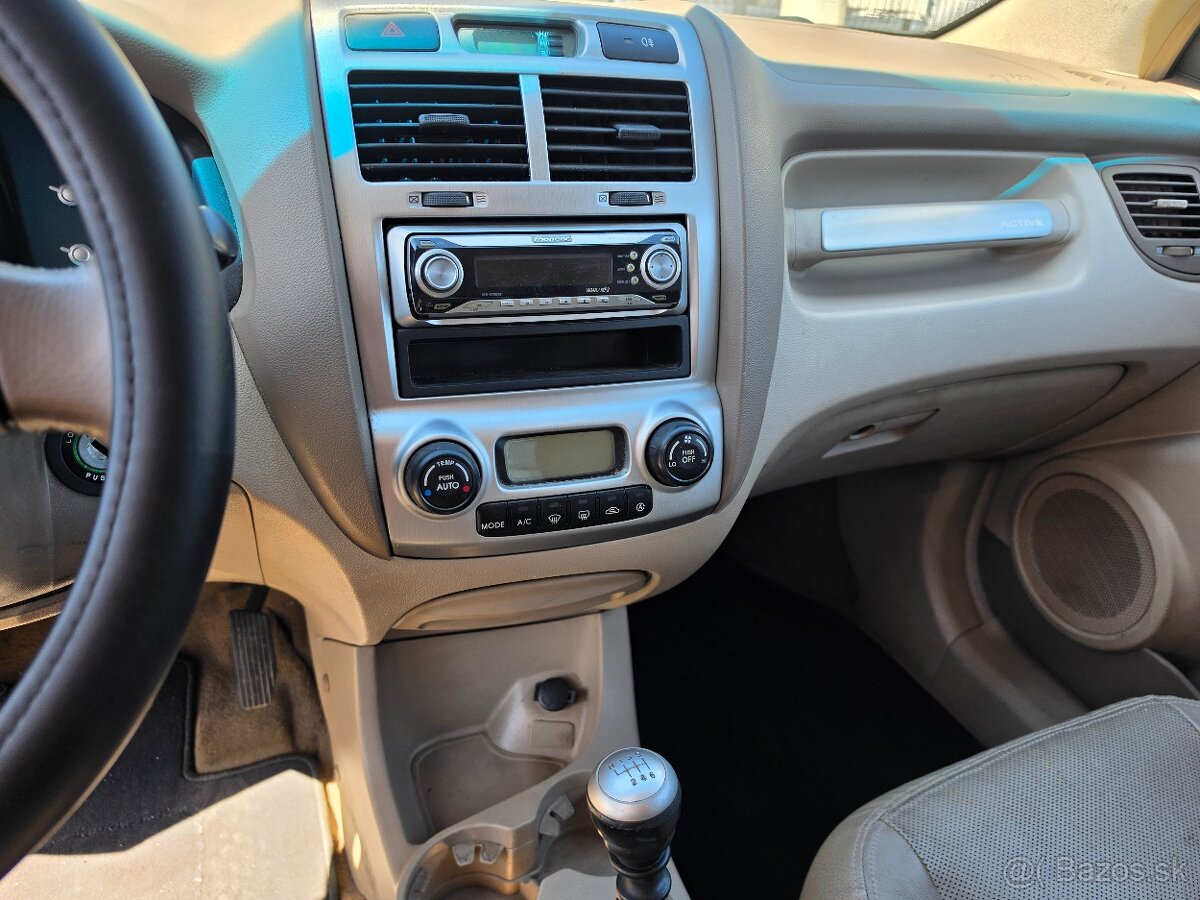 KIA SPORTAGE ACTIVE 2.0D 4X4 - 11