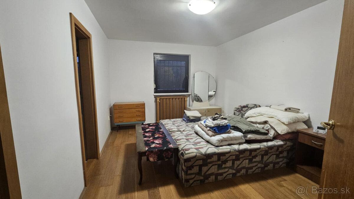 Prenájom priestranného apartmánu s nádherným výhľadom. - 11