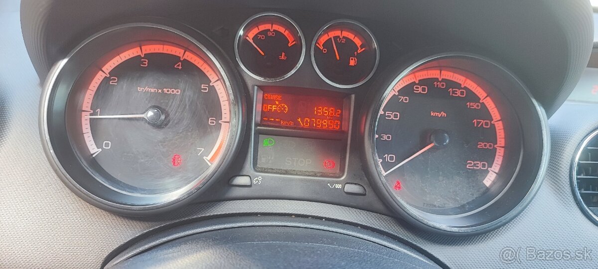 Peugeot 308 1,4e 95k 5P - 11