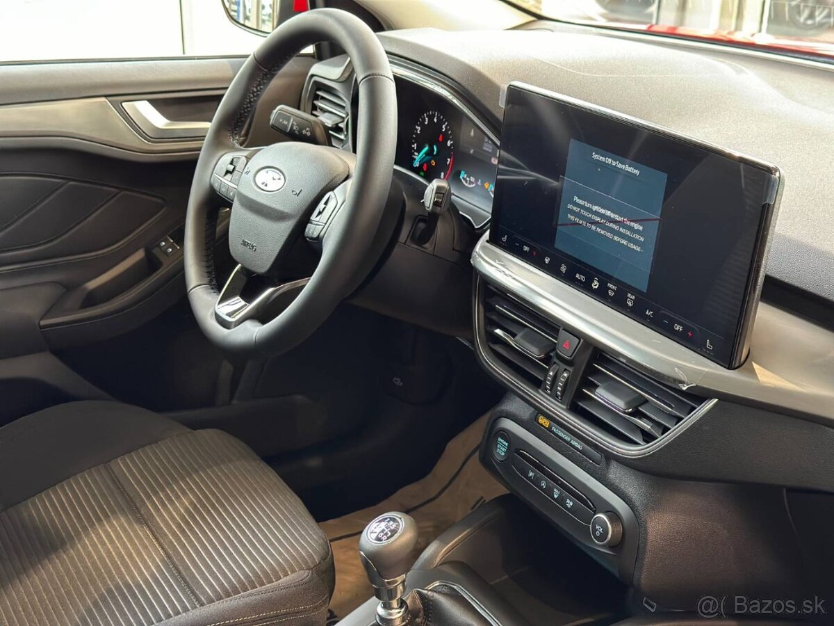 Ford Focus 1.0 EcoBoost Trendy - 11