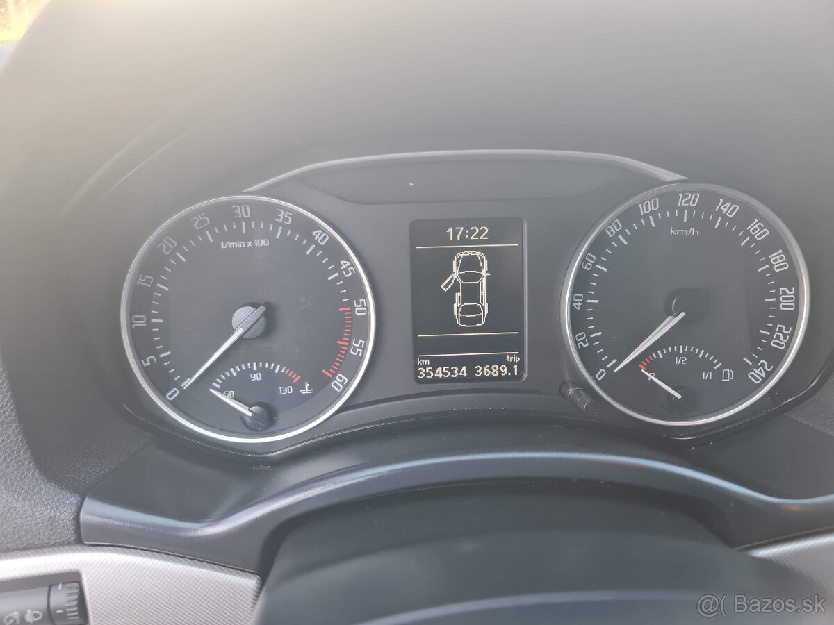 Škoda Octavia Combi 1.6 TDI CR DPF Elegance DSG - 11