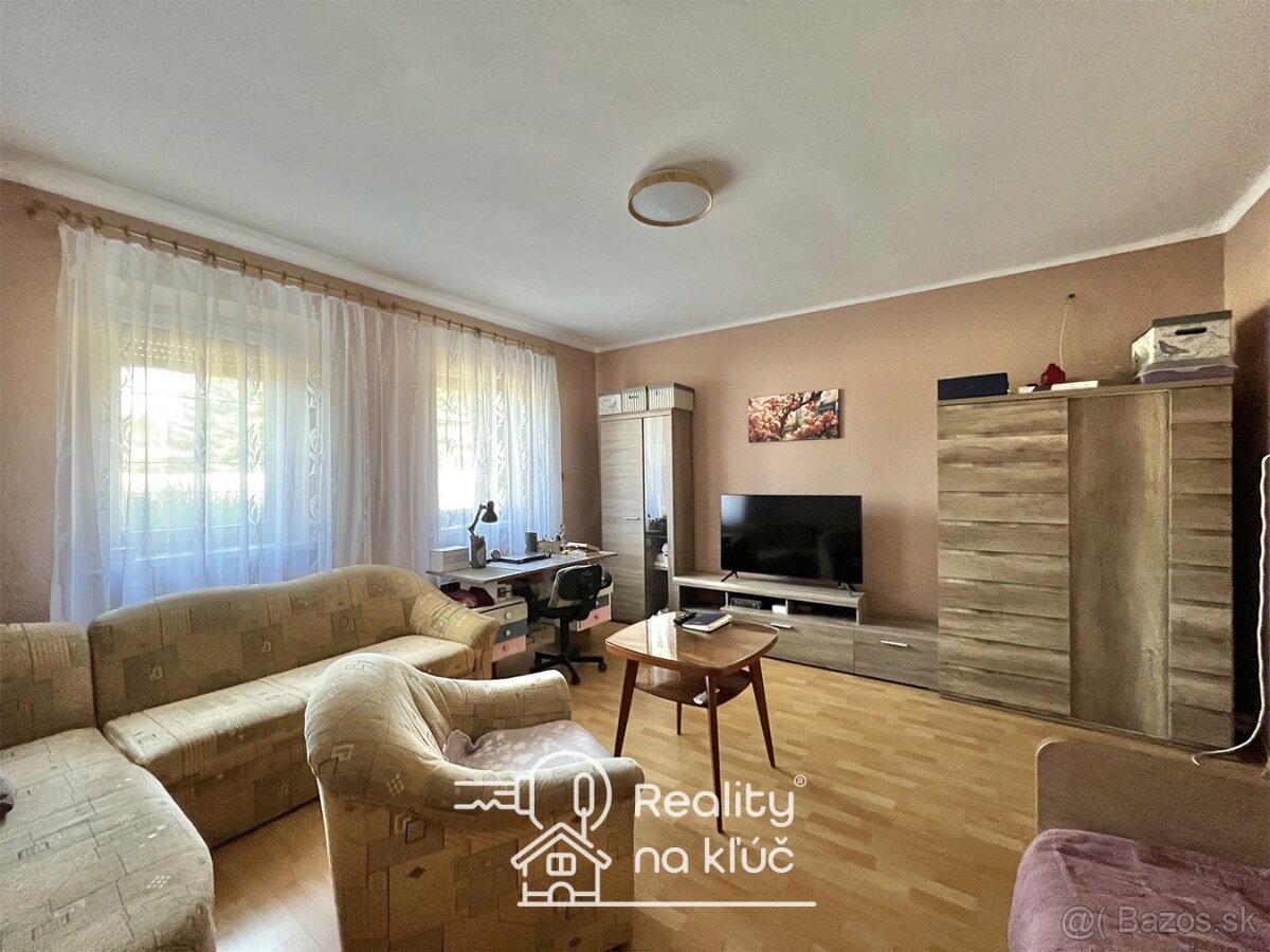 Na predaj 3-izbový rodinný dom s garážou v obci Bánov - 11