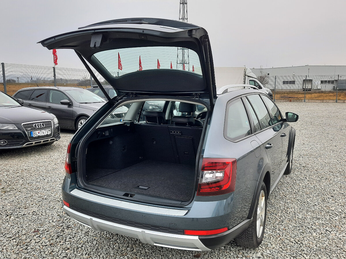 Škoda Octavia Scout 2,0 TDi LED svetlá - 11