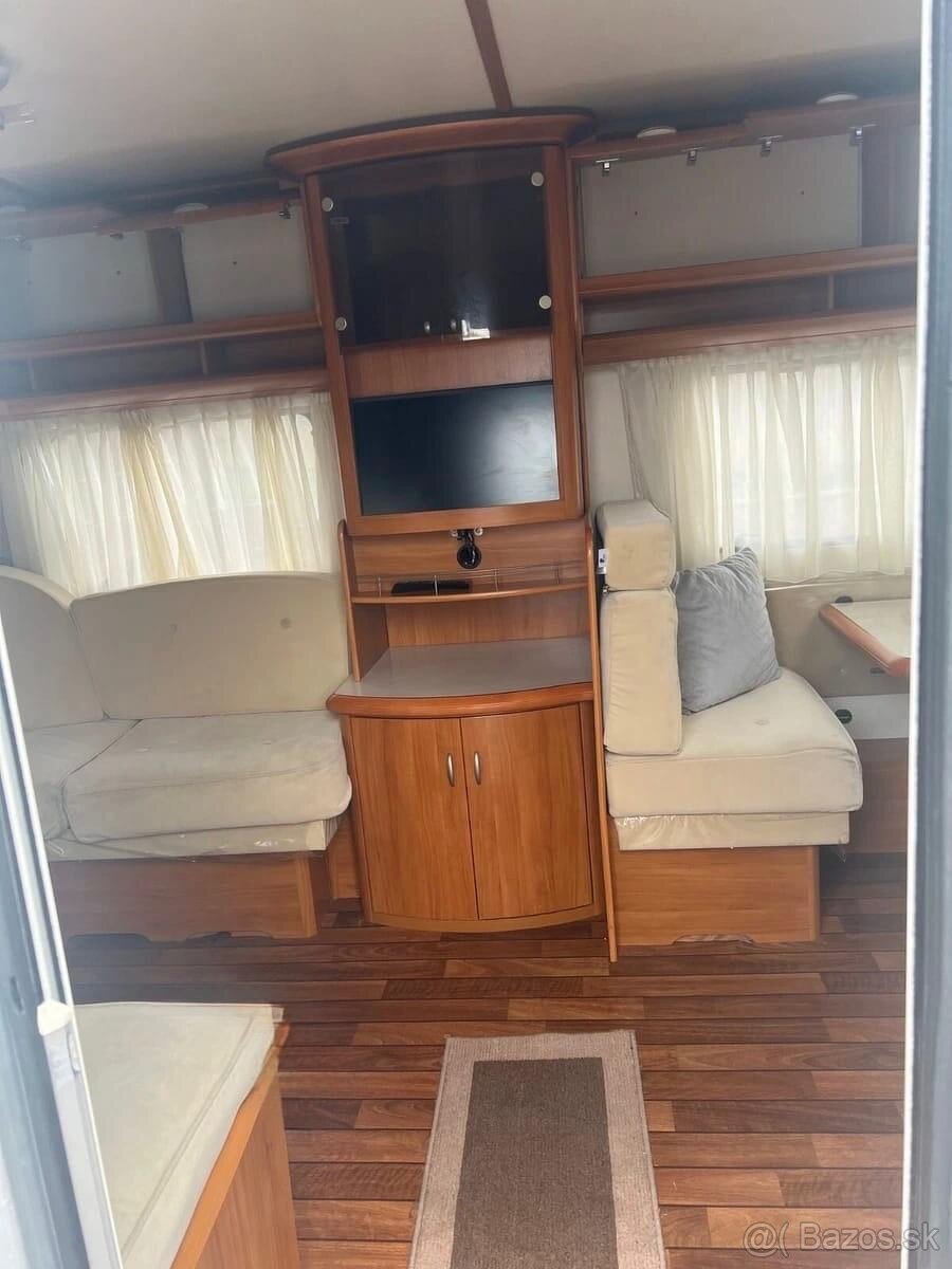 Karavan obytný prives Hobby Vip 2010 - 11