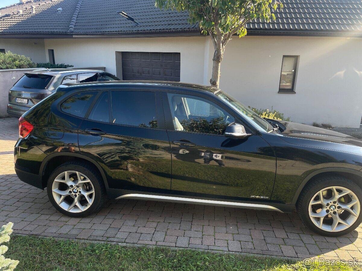 BMW X1 xDrive20i - 11