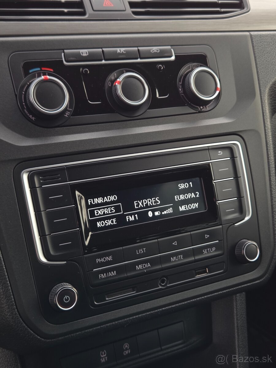 VW Caddy MAXI 7-miest / SK pôvod / 2.0 TDi ŤAŽNÉ-r.v.12-2016 - 11