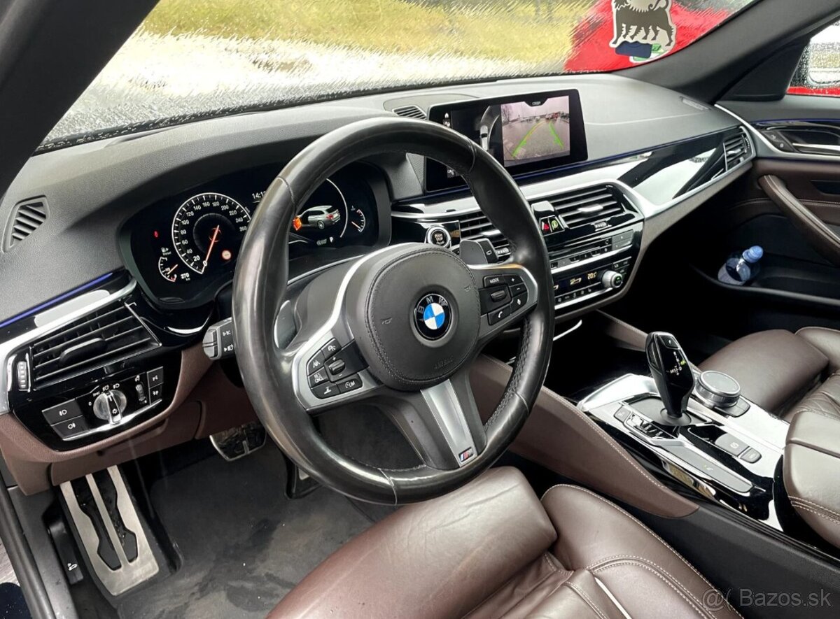 BMW 530d xDrive 2019 - 11