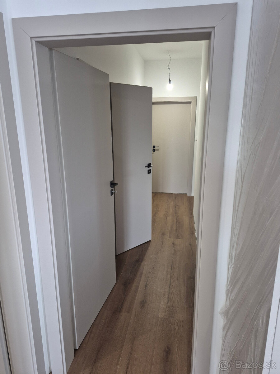 Montáž interiérových dverí - 11